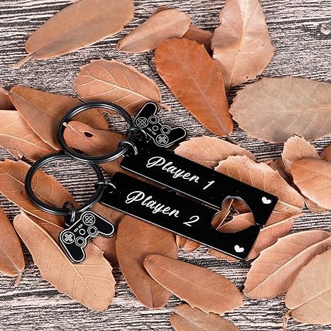 Gamer Player 1 Player 2 Matching Keychains Christmas Gifts for Gamer Couples Boyfriend Male Friends Husband Valentine Gifts to Gamer Girlfriend Wife Anniversary Birthday Gifts for Him Her Men Funny