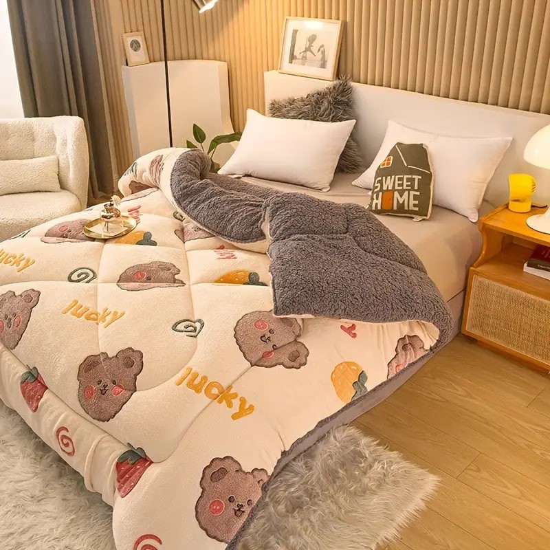 1pc Cute Print Thickened Comforter Insert - All Season Ultra Soft Breathable Velvet Comforter, Machine Washable Bedroom Warm Autumn And Winter Down Alternative Comforter